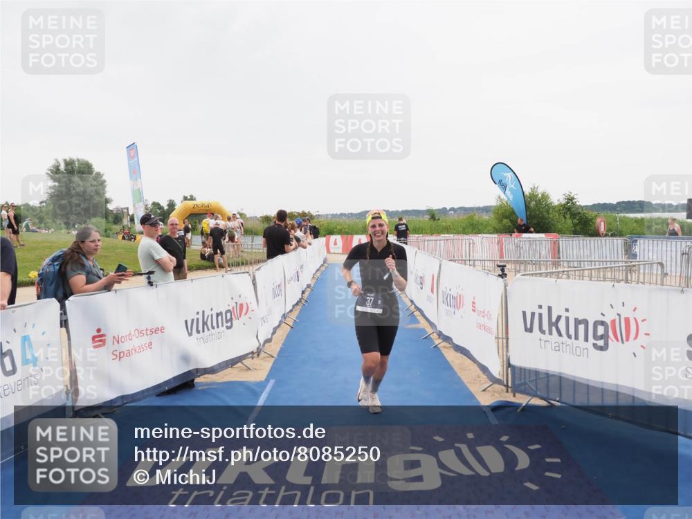 22.06.2025 - Viking Triathlon MichiJ http://msf.ph/oto/8085250 22.06.2025 16:13:17 Ziel 37 meine-sportfotos.de