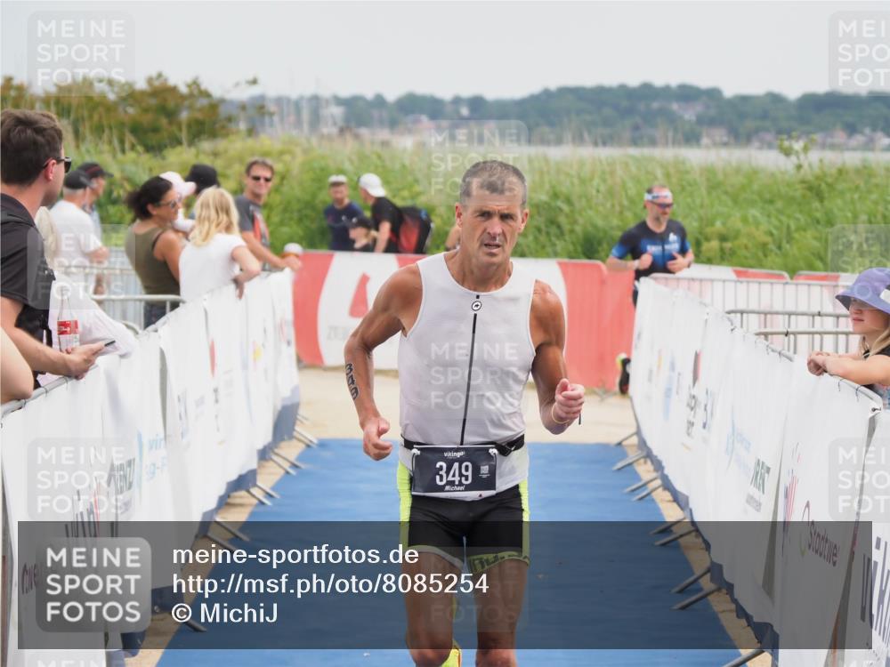 22.06.2025 - Viking Triathlon MichiJ http://msf.ph/oto/8085254 22.06.2025 14:44:00 Ziel 349 meine-sportfotos.de