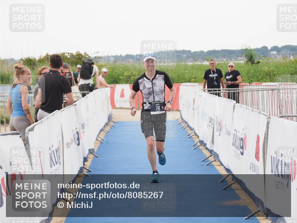 22.06.2025 - Viking Triathlon MichiJ http://msf.ph/oto/8085267 22.06.2025 16:20:31 Ziel 74 meine-sportfotos.de