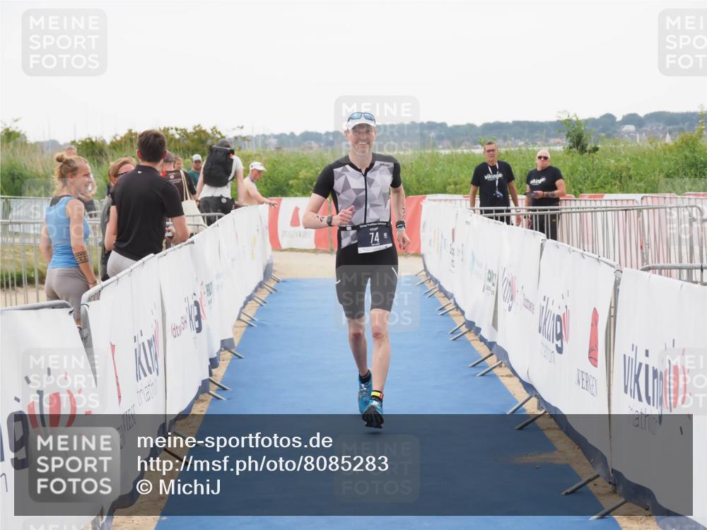 22.06.2025 - Viking Triathlon MichiJ http://msf.ph/oto/8085283 22.06.2025 16:20:31 Ziel 74 meine-sportfotos.de