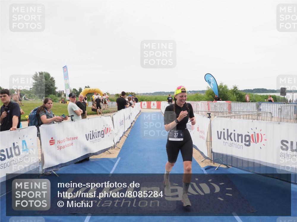 22.06.2025 - Viking Triathlon MichiJ http://msf.ph/oto/8085284 22.06.2025 16:13:17 Ziel 37 meine-sportfotos.de