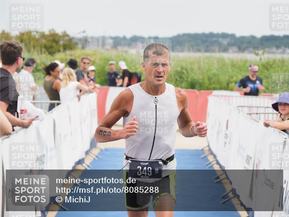 22.06.2025 - Viking Triathlon MichiJ http://msf.ph/oto/8085288 22.06.2025 14:44:00 Ziel 349 meine-sportfotos.de