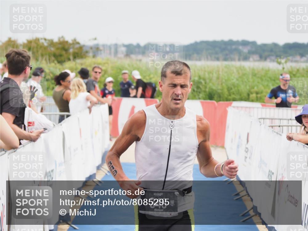 22.06.2025 - Viking Triathlon MichiJ http://msf.ph/oto/8085295 22.06.2025 14:44:00 Ziel 349 meine-sportfotos.de