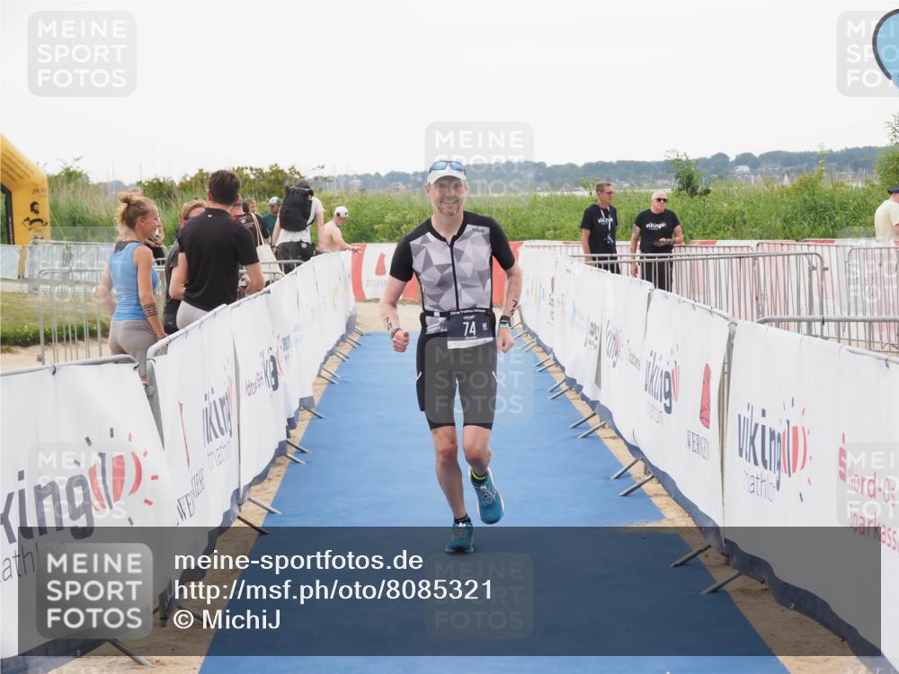 22.06.2025 - Viking Triathlon MichiJ http://msf.ph/oto/8085321 22.06.2025 16:20:32 Ziel 74 meine-sportfotos.de
