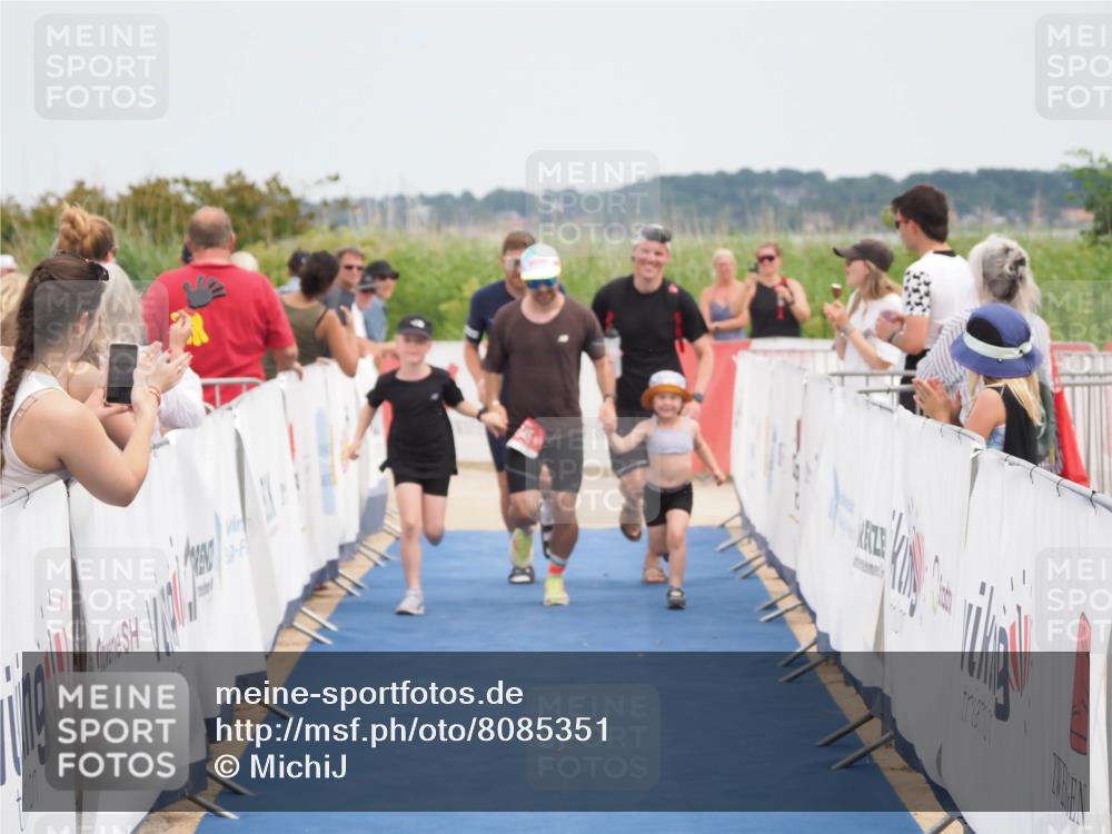 22.06.2025 - Viking Triathlon MichiJ http://msf.ph/oto/8085351 22.06.2025 14:52:10 Ziel 645 meine-sportfotos.de