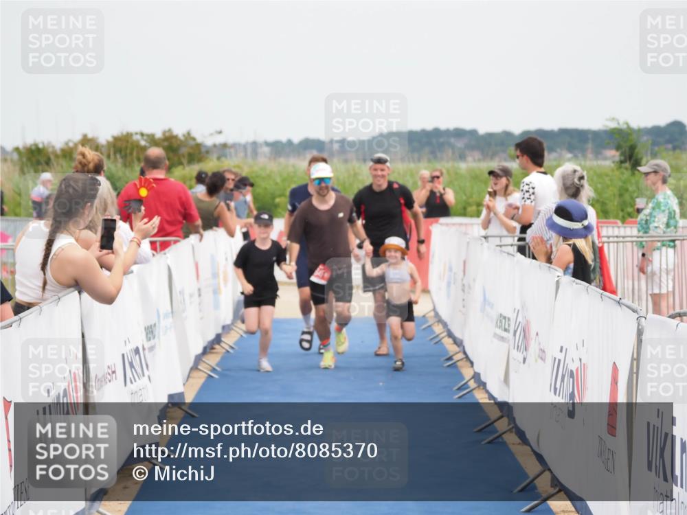 22.06.2025 - Viking Triathlon MichiJ http://msf.ph/oto/8085370 22.06.2025 14:52:11 Ziel 645 meine-sportfotos.de