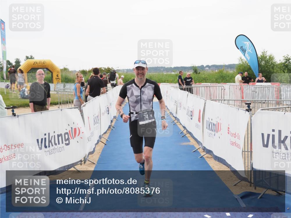 22.06.2025 - Viking Triathlon MichiJ http://msf.ph/oto/8085376 22.06.2025 16:20:33 Ziel 74 meine-sportfotos.de
