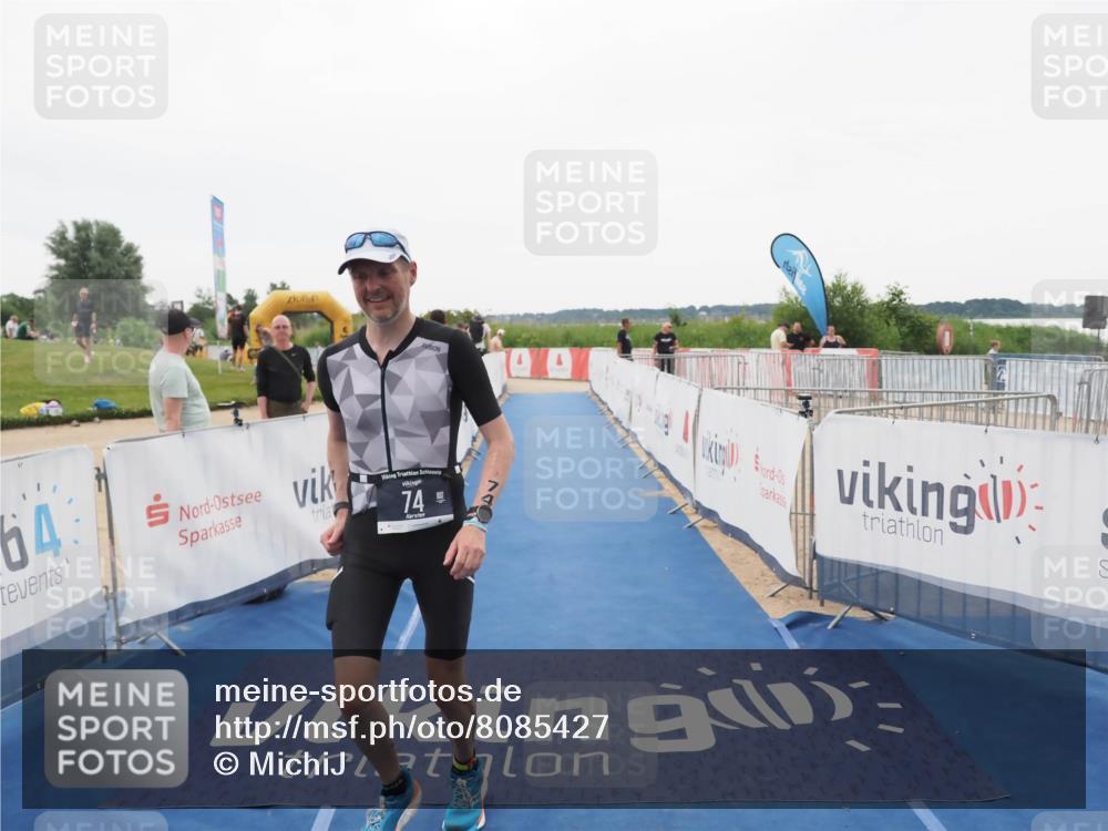 22.06.2025 - Viking Triathlon MichiJ http://msf.ph/oto/8085427 22.06.2025 16:20:34 Ziel 74 meine-sportfotos.de