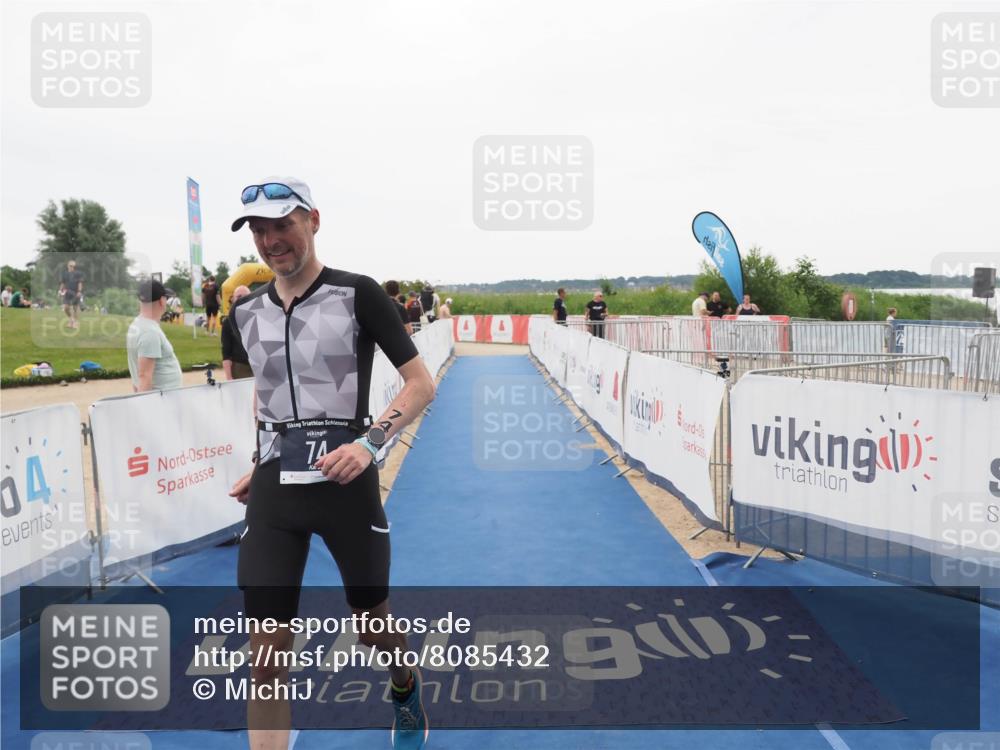 22.06.2025 - Viking Triathlon MichiJ http://msf.ph/oto/8085432 22.06.2025 16:20:34 Ziel 74 meine-sportfotos.de