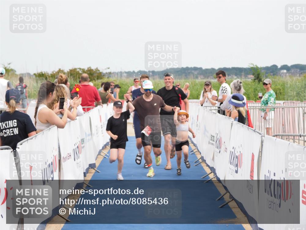 22.06.2025 - Viking Triathlon MichiJ http://msf.ph/oto/8085436 22.06.2025 14:52:12 Ziel 420, 645 meine-sportfotos.de