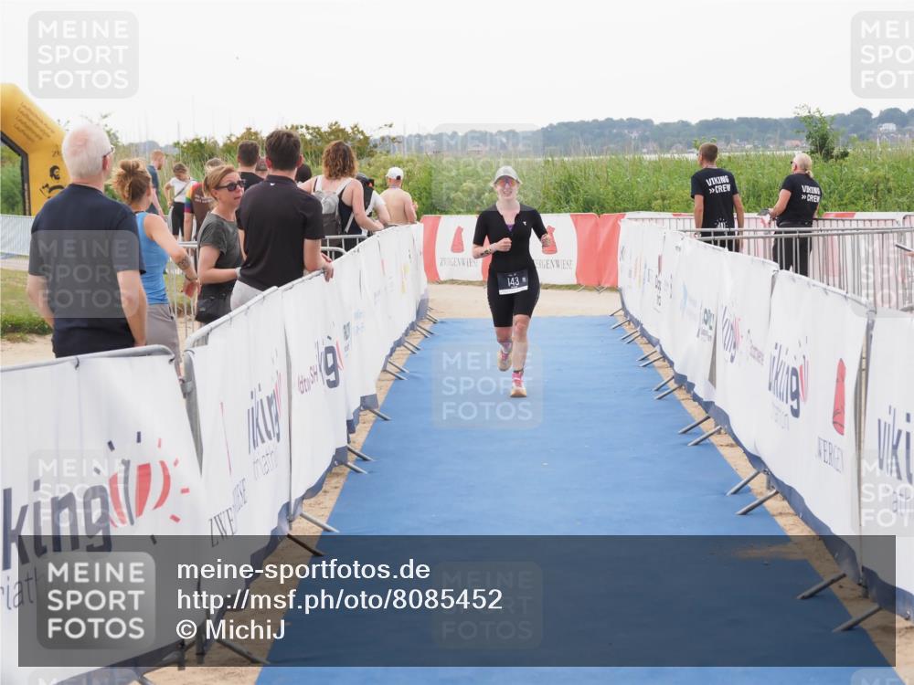 22.06.2025 - Viking Triathlon MichiJ http://msf.ph/oto/8085452 22.06.2025 16:21:26 Ziel 143 meine-sportfotos.de