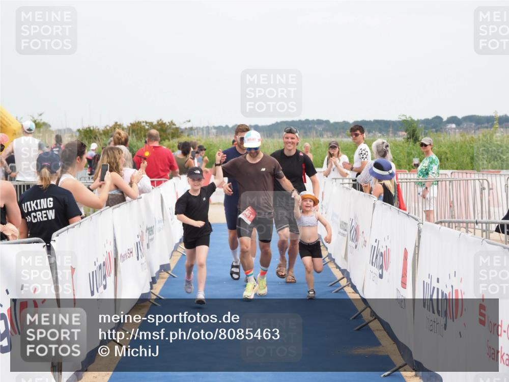 22.06.2025 - Viking Triathlon MichiJ http://msf.ph/oto/8085463 22.06.2025 14:52:13 Ziel 420, 645 meine-sportfotos.de