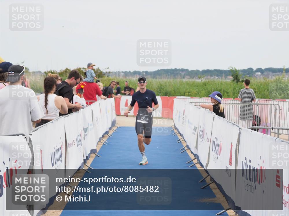 22.06.2025 - Viking Triathlon MichiJ http://msf.ph/oto/8085482 22.06.2025 14:45:37 Ziel 323 meine-sportfotos.de