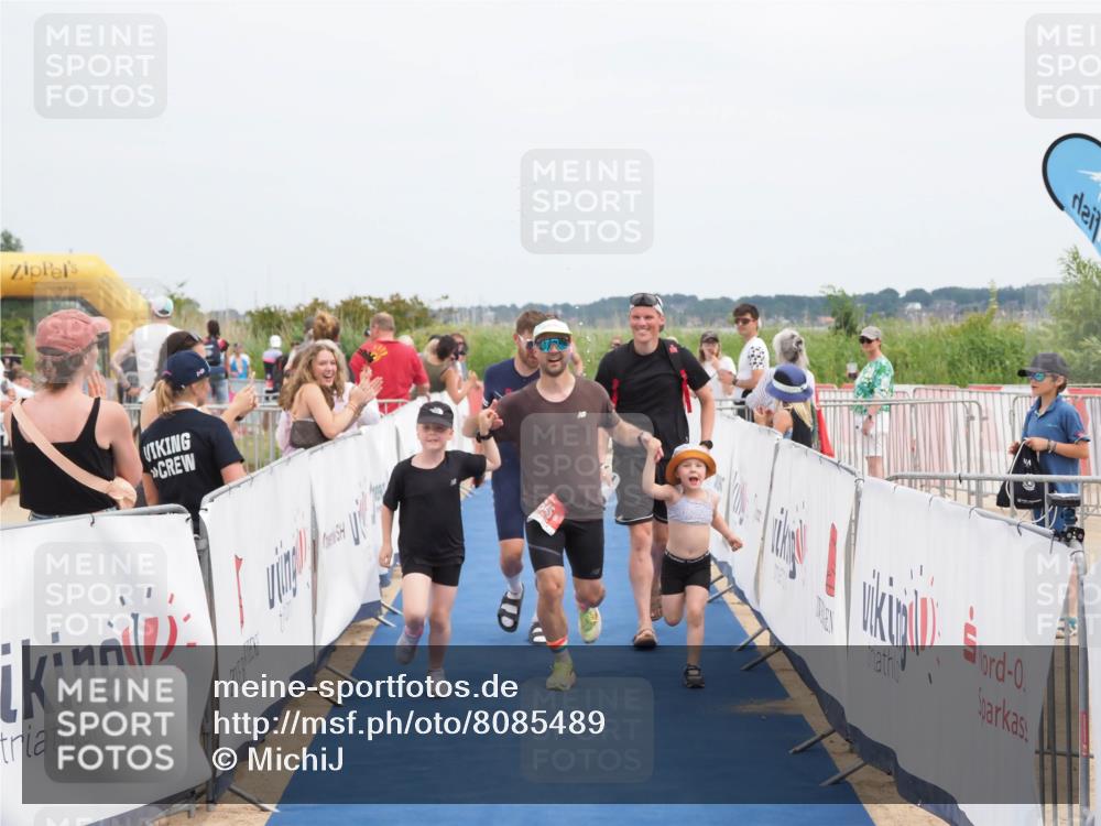 22.06.2025 - Viking Triathlon MichiJ http://msf.ph/oto/8085489 22.06.2025 14:52:14 Ziel 420, 645 meine-sportfotos.de