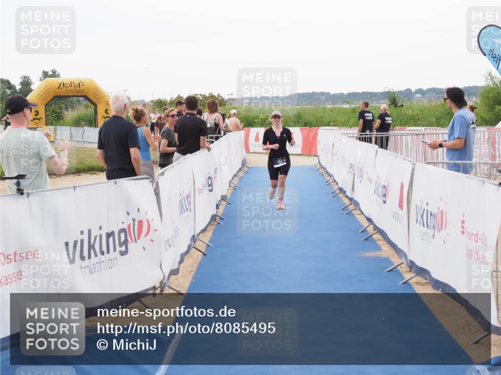 22.06.2025 - Viking Triathlon MichiJ http://msf.ph/oto/8085495 22.06.2025 16:21:26 Ziel 143 meine-sportfotos.de