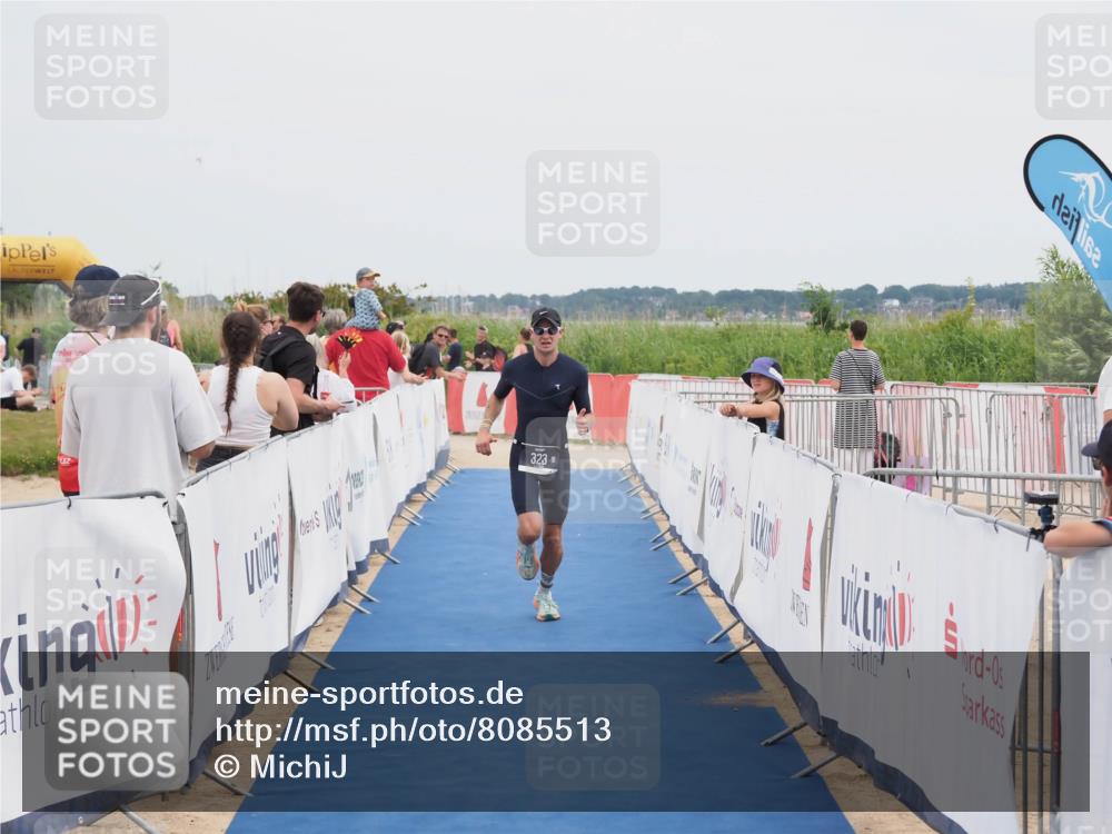 22.06.2025 - Viking Triathlon MichiJ http://msf.ph/oto/8085513 22.06.2025 14:45:37 Ziel 323 meine-sportfotos.de