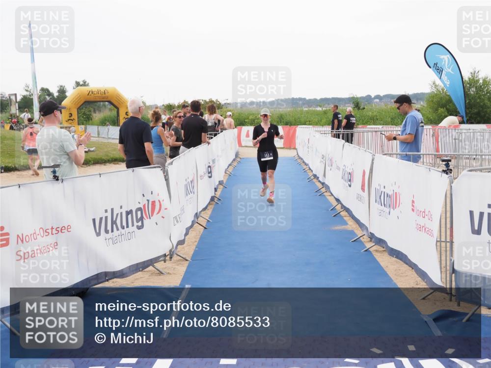 22.06.2025 - Viking Triathlon MichiJ http://msf.ph/oto/8085533 22.06.2025 16:21:27 Ziel 143 meine-sportfotos.de