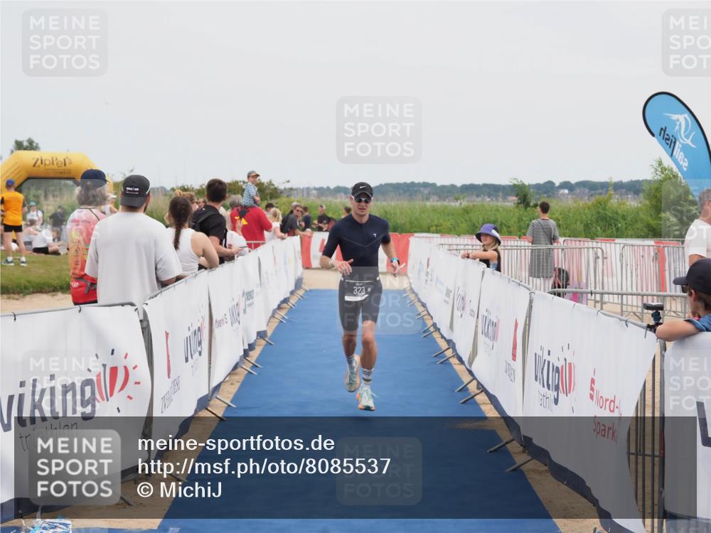 22.06.2025 - Viking Triathlon MichiJ http://msf.ph/oto/8085537 22.06.2025 14:45:38 Ziel 323 meine-sportfotos.de