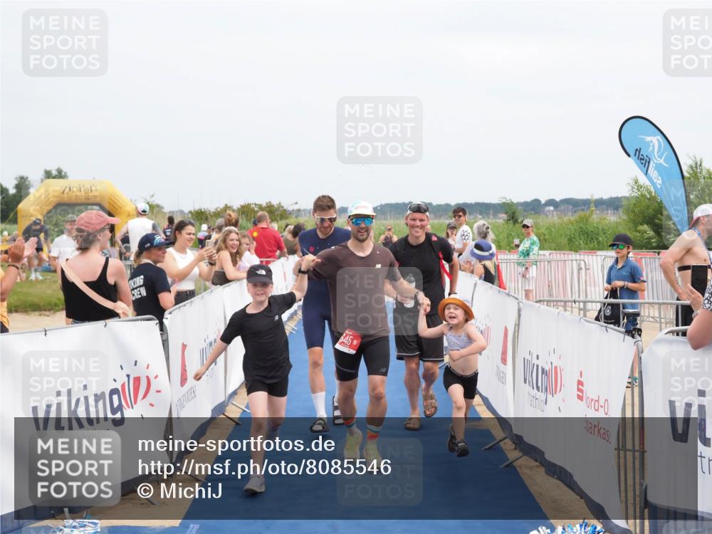 22.06.2025 - Viking Triathlon MichiJ http://msf.ph/oto/8085546 22.06.2025 14:52:14 Ziel 420, 645 meine-sportfotos.de