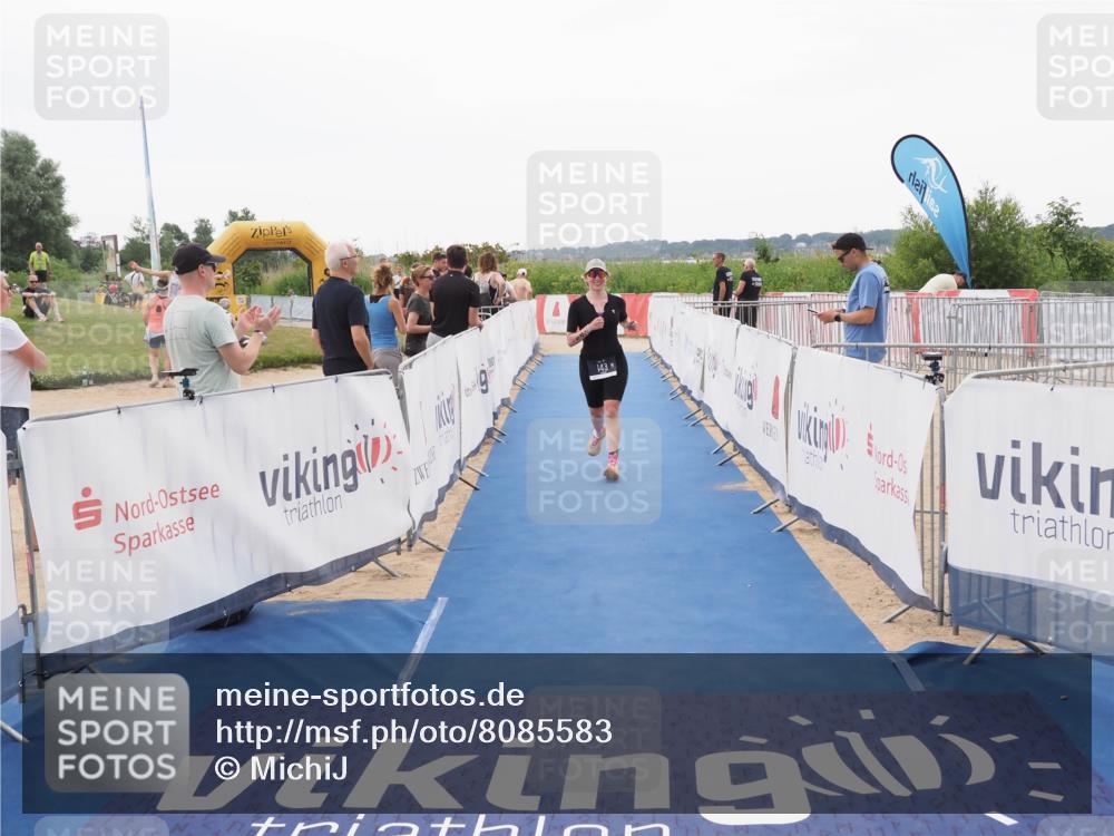 22.06.2025 - Viking Triathlon MichiJ http://msf.ph/oto/8085583 22.06.2025 16:21:28 Ziel 143 meine-sportfotos.de