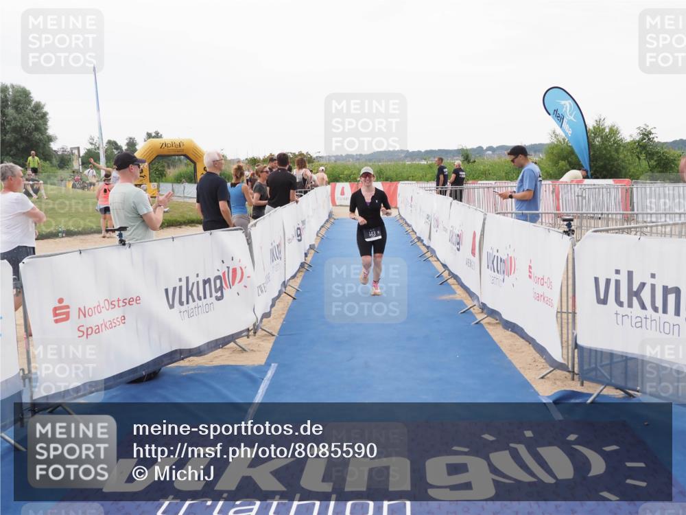 22.06.2025 - Viking Triathlon MichiJ http://msf.ph/oto/8085590 22.06.2025 16:21:28 Ziel 143 meine-sportfotos.de