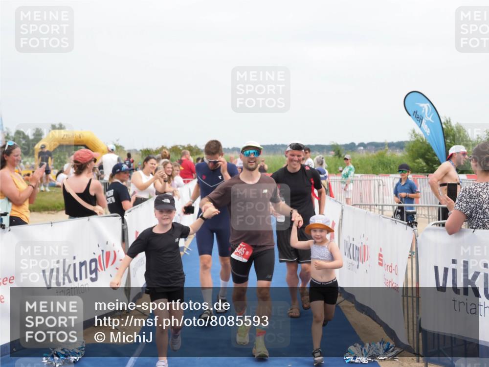 22.06.2025 - Viking Triathlon MichiJ http://msf.ph/oto/8085593 22.06.2025 14:52:15 Ziel 420, 645 meine-sportfotos.de