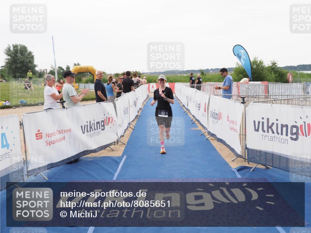 22.06.2025 - Viking Triathlon MichiJ http://msf.ph/oto/8085651 22.06.2025 16:21:29 Ziel 143 meine-sportfotos.de