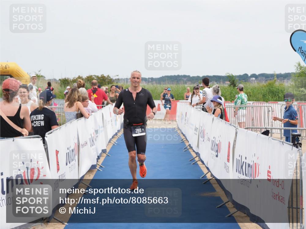 22.06.2025 - Viking Triathlon MichiJ http://msf.ph/oto/8085663 22.06.2025 14:52:21 Ziel 288, 420 meine-sportfotos.de