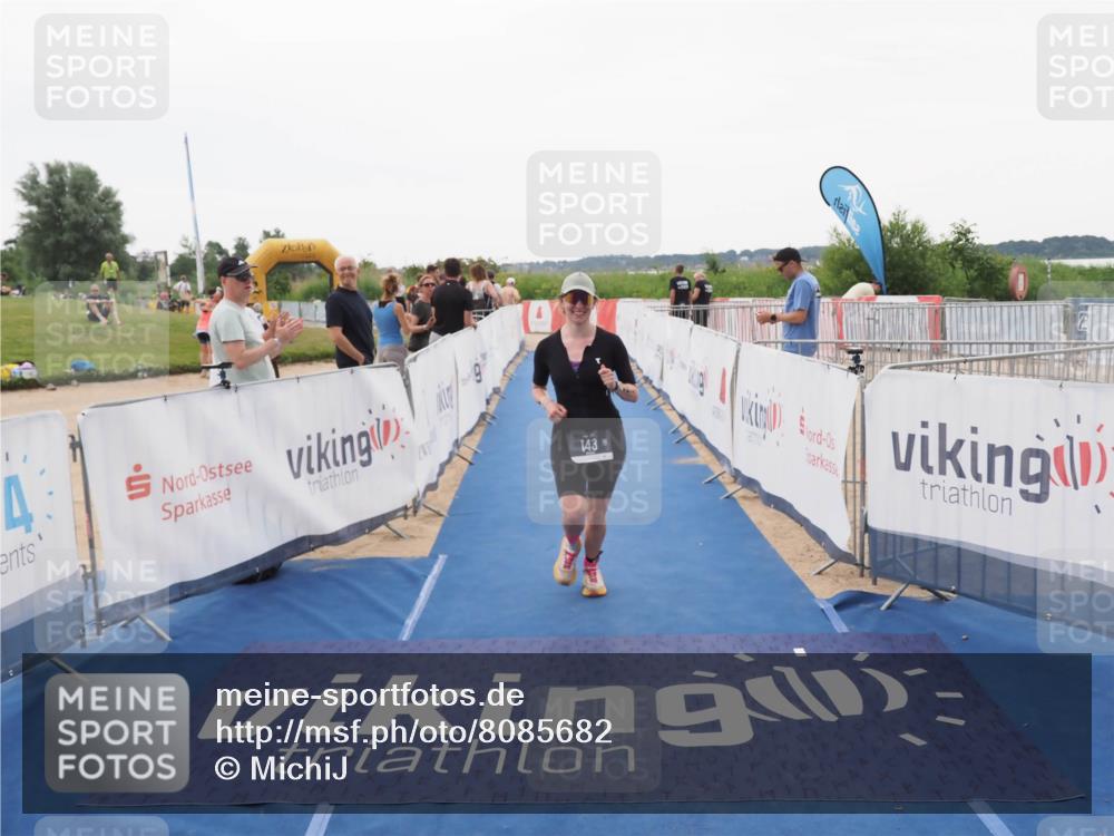 22.06.2025 - Viking Triathlon MichiJ http://msf.ph/oto/8085682 22.06.2025 16:21:29 Ziel 143 meine-sportfotos.de