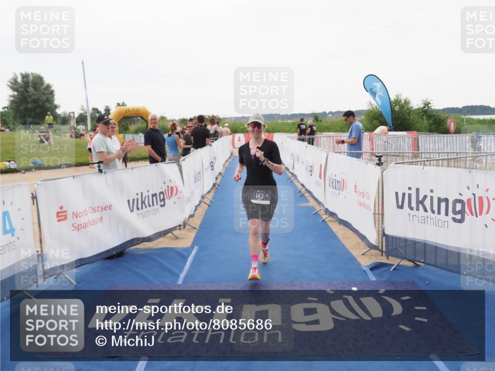 22.06.2025 - Viking Triathlon MichiJ http://msf.ph/oto/8085686 22.06.2025 16:21:30 Ziel 143 meine-sportfotos.de