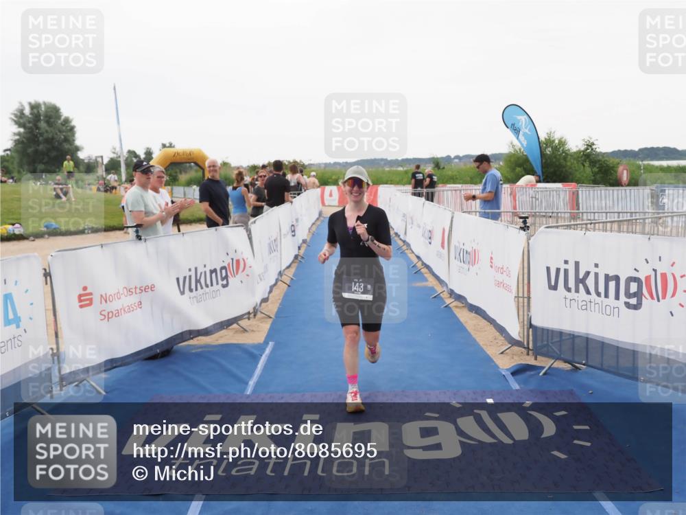 22.06.2025 - Viking Triathlon MichiJ http://msf.ph/oto/8085695 22.06.2025 16:21:30 Ziel 143 meine-sportfotos.de