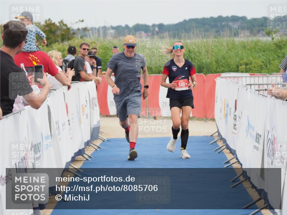 22.06.2025 - Viking Triathlon MichiJ http://msf.ph/oto/8085706 22.06.2025 14:46:19 Ziel 648 meine-sportfotos.de