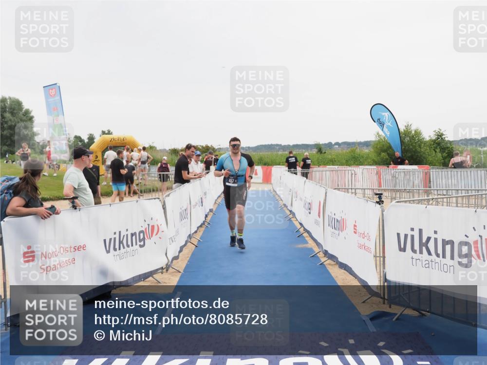 22.06.2025 - Viking Triathlon MichiJ http://msf.ph/oto/8085728 22.06.2025 16:13:35 Ziel 467 meine-sportfotos.de