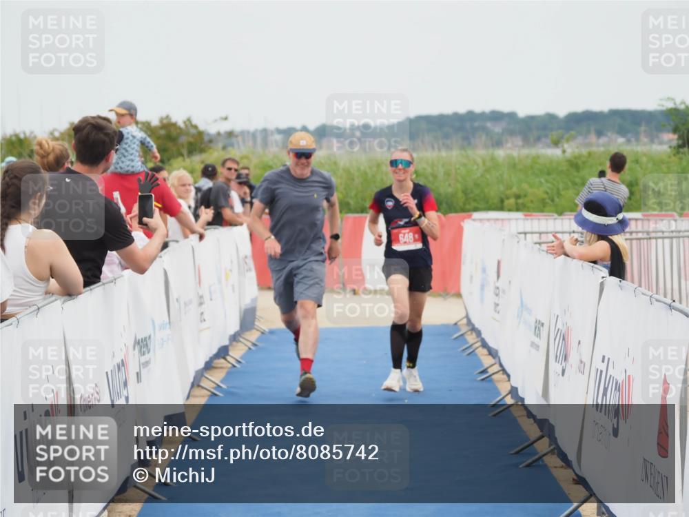 22.06.2025 - Viking Triathlon MichiJ http://msf.ph/oto/8085742 22.06.2025 14:46:20 Ziel 648 meine-sportfotos.de