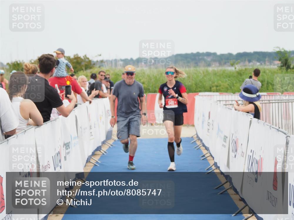 22.06.2025 - Viking Triathlon MichiJ http://msf.ph/oto/8085747 22.06.2025 14:46:20 Ziel 648 meine-sportfotos.de