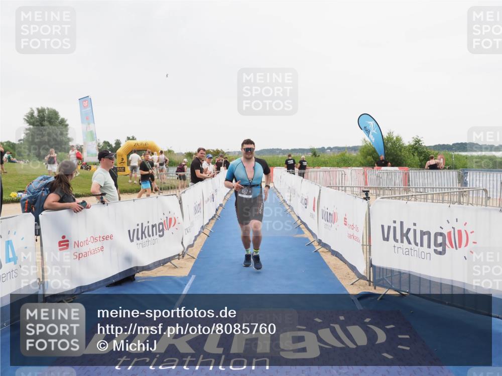 22.06.2025 - Viking Triathlon MichiJ http://msf.ph/oto/8085760 22.06.2025 16:13:36 Ziel 76, 467 meine-sportfotos.de