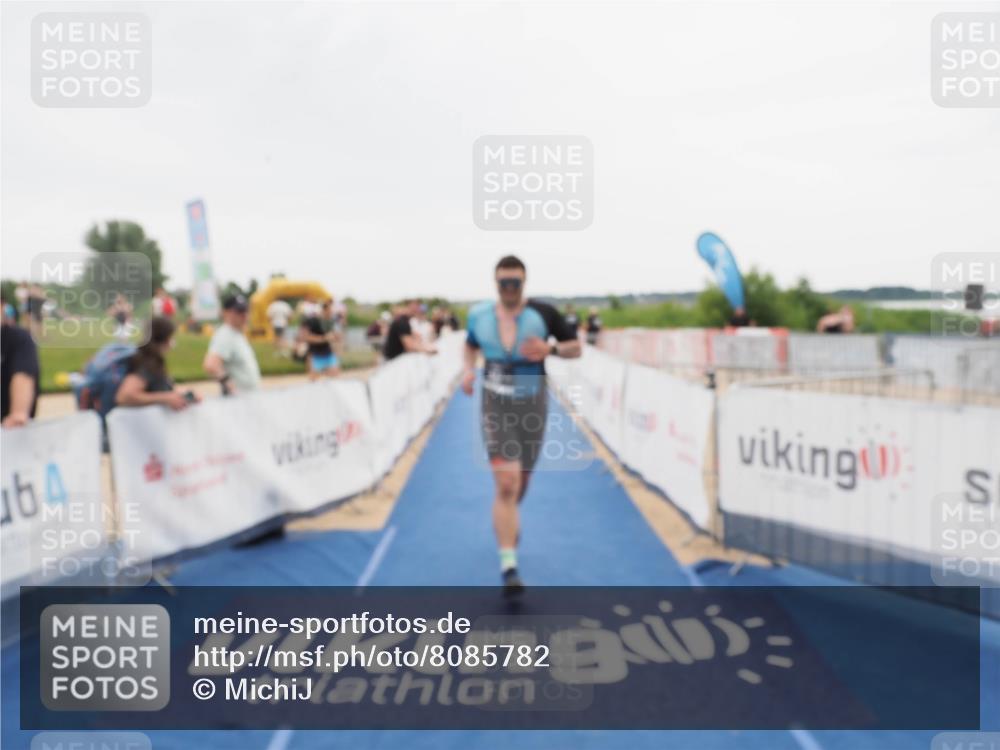 22.06.2025 - Viking Triathlon MichiJ http://msf.ph/oto/8085782 22.06.2025 16:13:36 Ziel 76, 467 meine-sportfotos.de