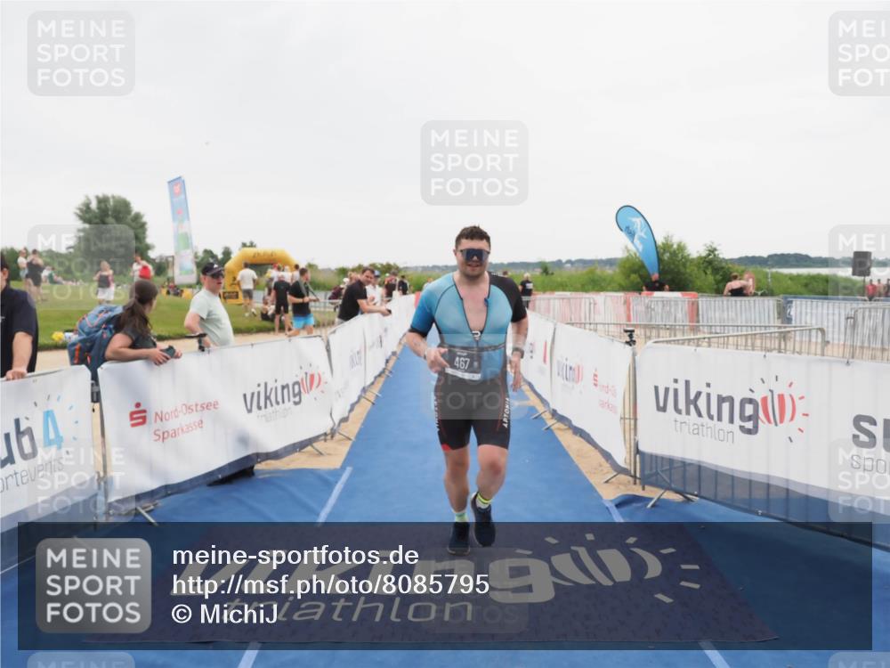 22.06.2025 - Viking Triathlon MichiJ http://msf.ph/oto/8085795 22.06.2025 16:13:36 Ziel 76, 467 meine-sportfotos.de