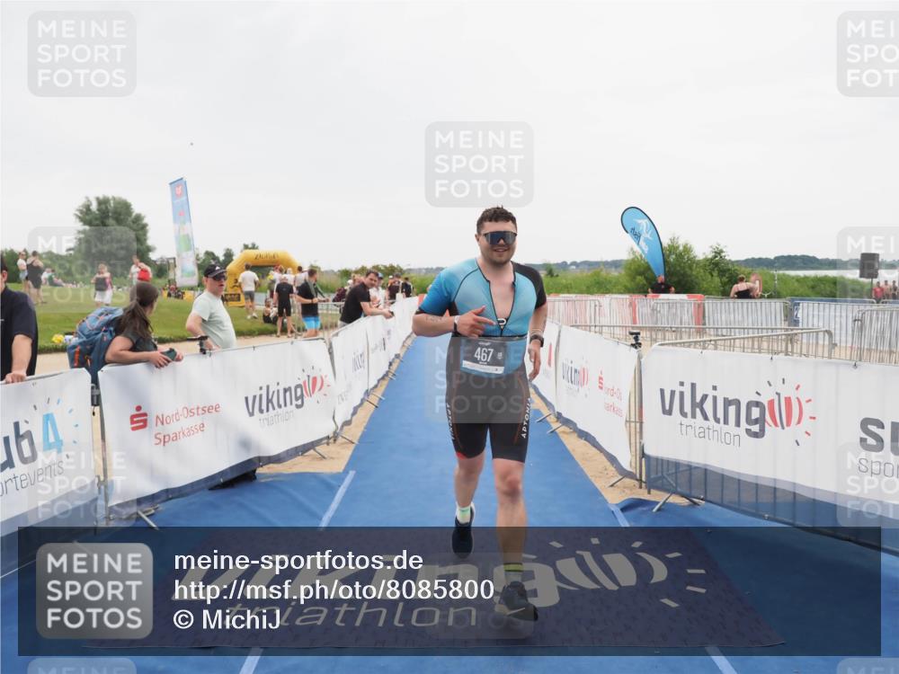 22.06.2025 - Viking Triathlon MichiJ http://msf.ph/oto/8085800 22.06.2025 16:13:36 Ziel 76, 467 meine-sportfotos.de