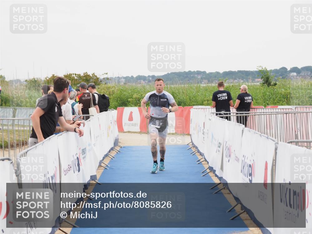22.06.2025 - Viking Triathlon MichiJ http://msf.ph/oto/8085826 22.06.2025 16:13:40 Ziel 76, 467 meine-sportfotos.de