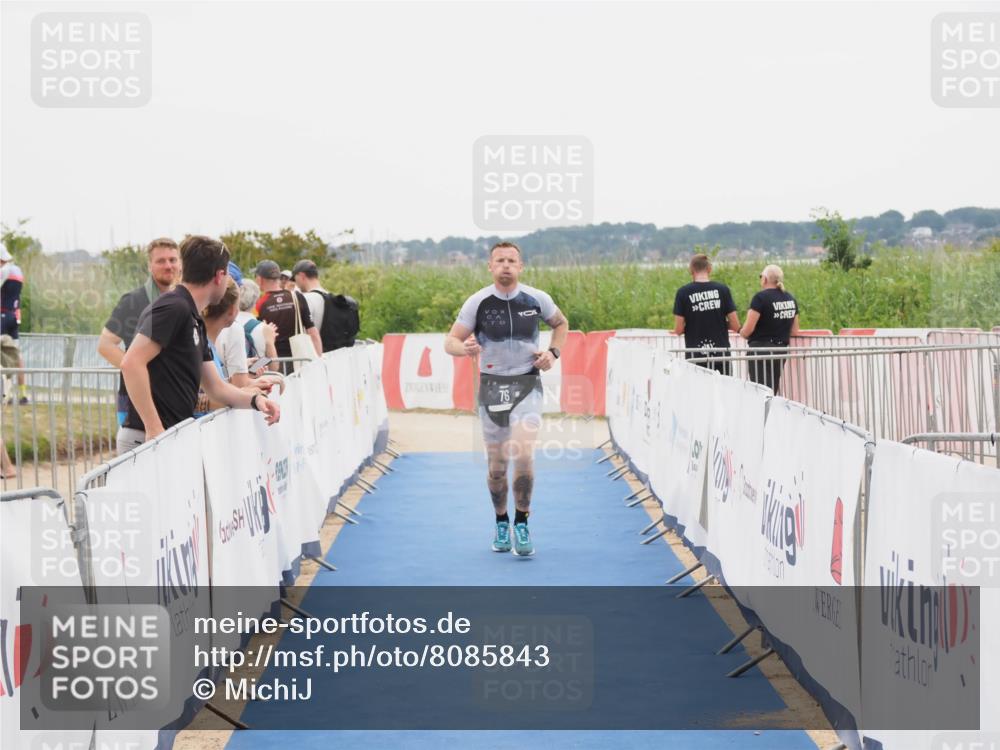 22.06.2025 - Viking Triathlon MichiJ http://msf.ph/oto/8085843 22.06.2025 16:13:40 Ziel 76, 467 meine-sportfotos.de