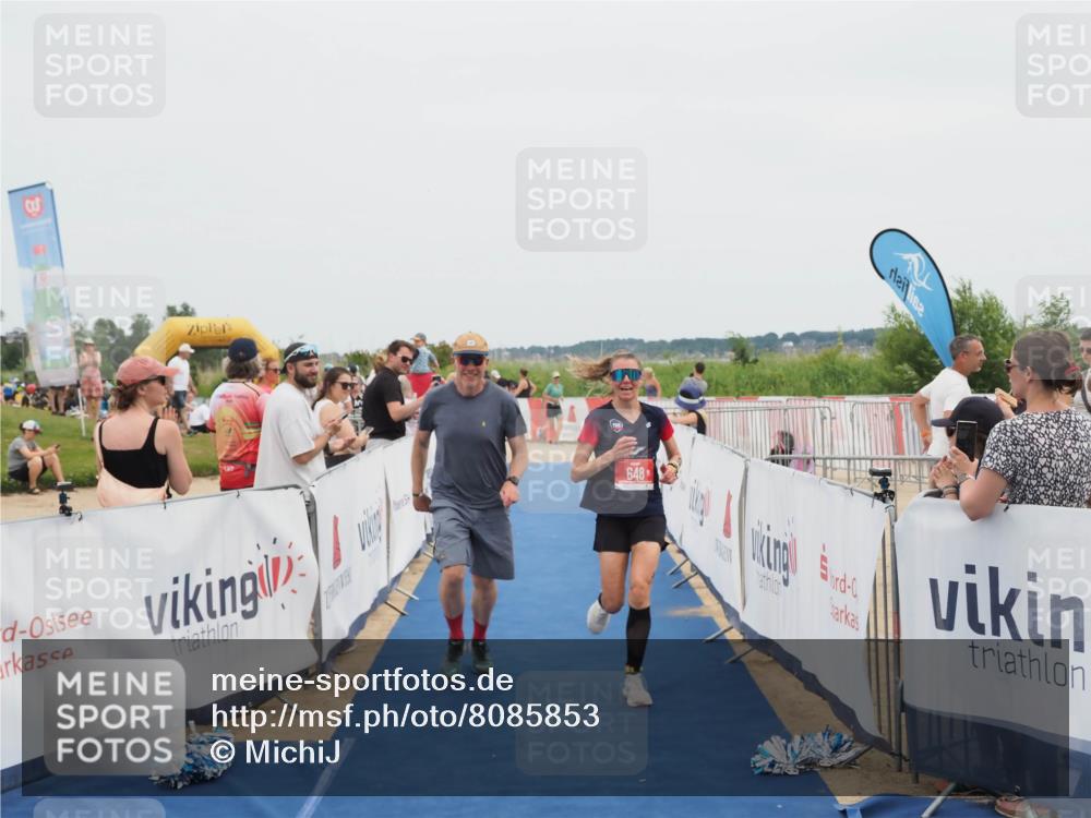 22.06.2025 - Viking Triathlon MichiJ http://msf.ph/oto/8085853 22.06.2025 14:46:23 Ziel 648 meine-sportfotos.de
