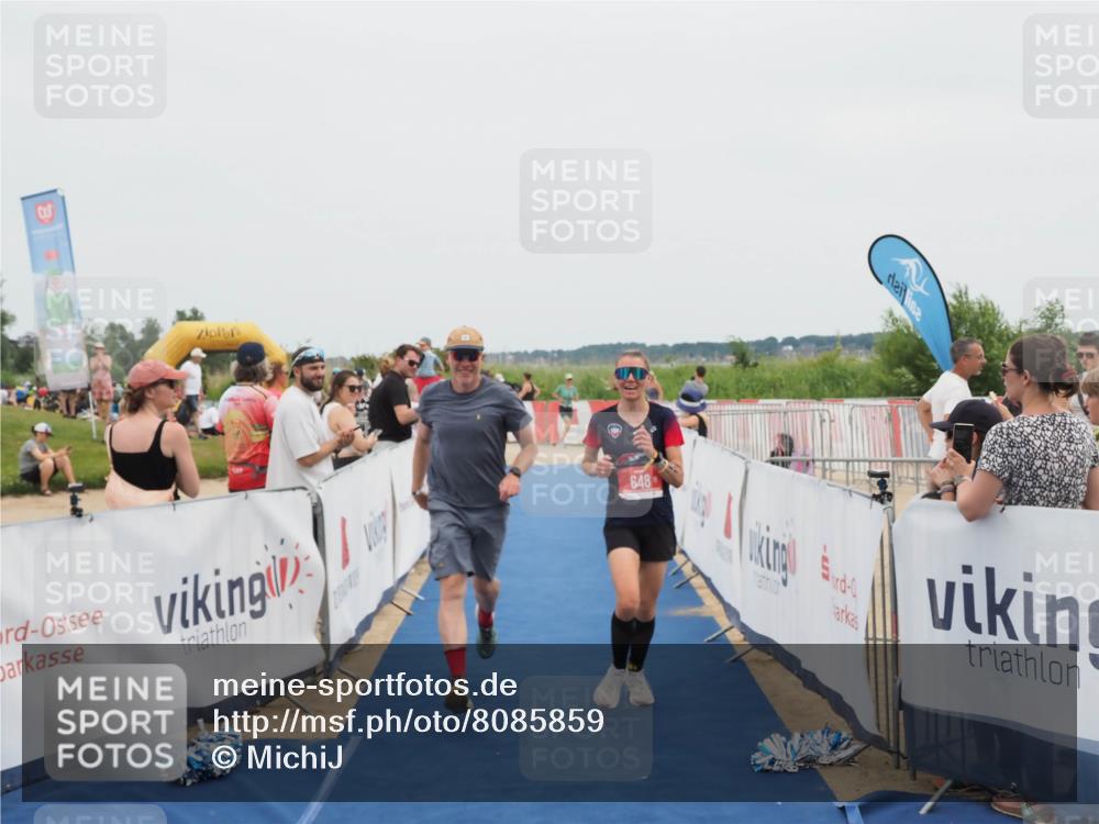 22.06.2025 - Viking Triathlon MichiJ http://msf.ph/oto/8085859 22.06.2025 14:46:23 Ziel 648 meine-sportfotos.de