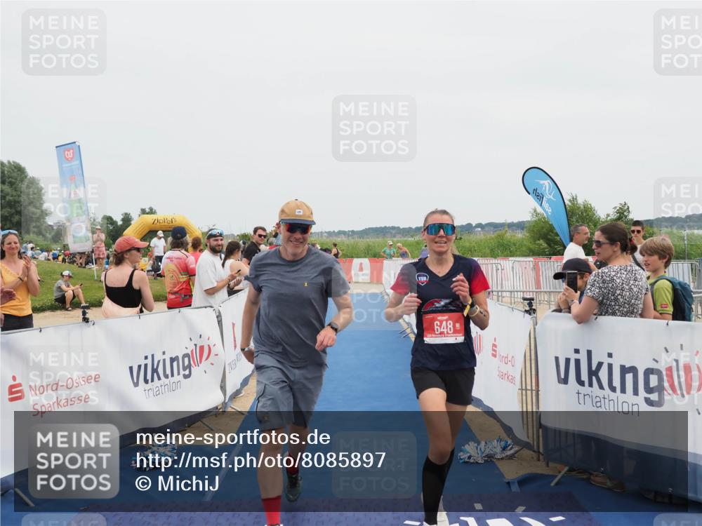 22.06.2025 - Viking Triathlon MichiJ http://msf.ph/oto/8085897 22.06.2025 14:46:24 Ziel 648 meine-sportfotos.de