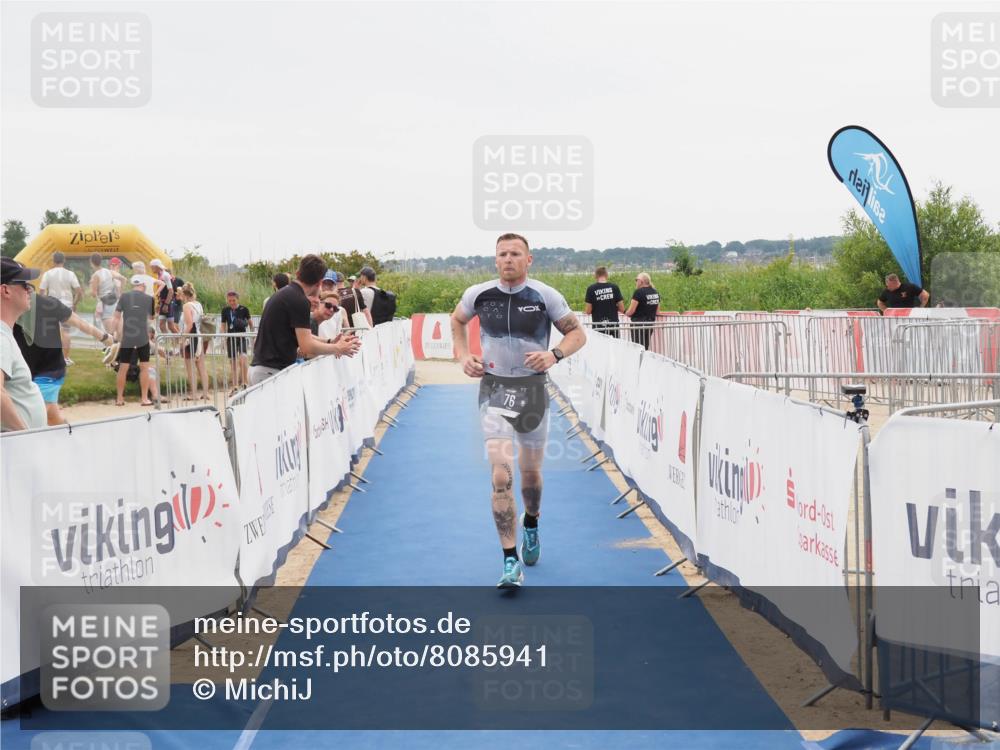 22.06.2025 - Viking Triathlon MichiJ http://msf.ph/oto/8085941 22.06.2025 16:13:42 Ziel 76 meine-sportfotos.de