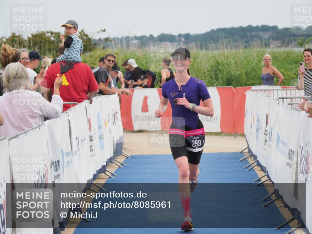 22.06.2025 - Viking Triathlon MichiJ http://msf.ph/oto/8085961 22.06.2025 14:47:02 Ziel 299 meine-sportfotos.de