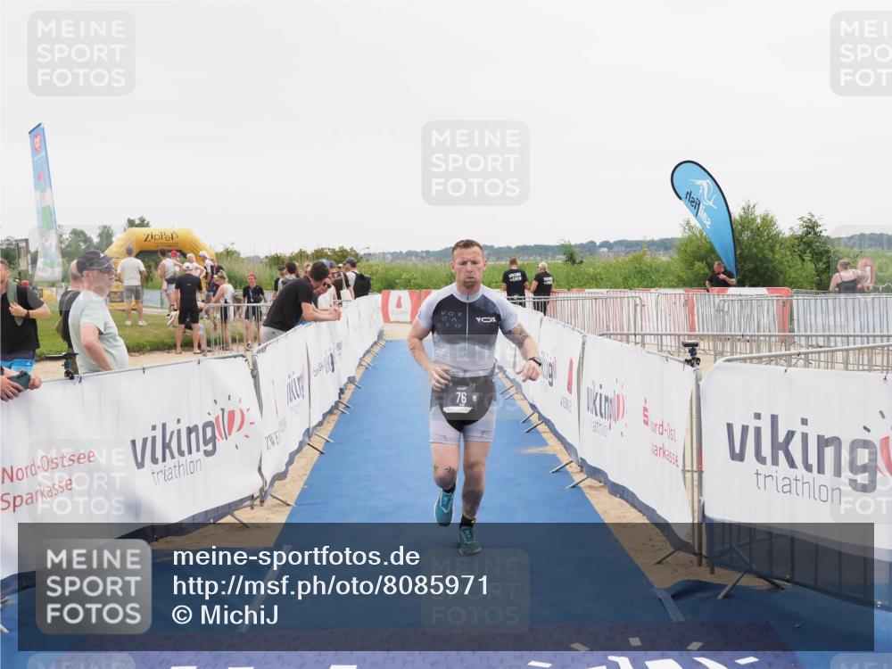 22.06.2025 - Viking Triathlon MichiJ http://msf.ph/oto/8085971 22.06.2025 16:13:43 Ziel 76 meine-sportfotos.de