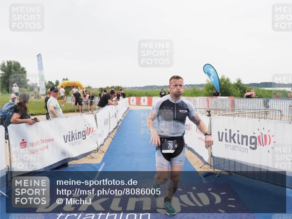 22.06.2025 - Viking Triathlon MichiJ http://msf.ph/oto/8086005 22.06.2025 16:13:44 Ziel 76 meine-sportfotos.de