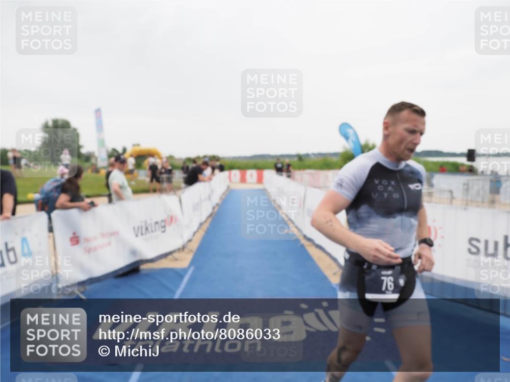 22.06.2025 - Viking Triathlon MichiJ http://msf.ph/oto/8086033 22.06.2025 16:13:44 Ziel 76 meine-sportfotos.de