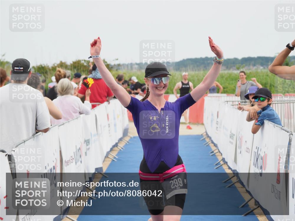 22.06.2025 - Viking Triathlon MichiJ http://msf.ph/oto/8086042 22.06.2025 14:47:03 Ziel 299 meine-sportfotos.de